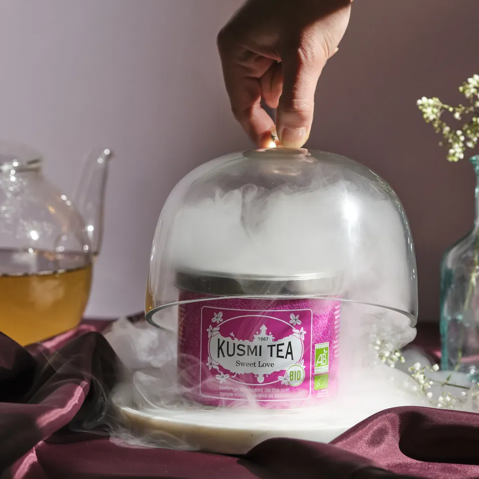 kusmi-tea-sweet-love-bio-t-nero-biologico-alle-spezie image 1